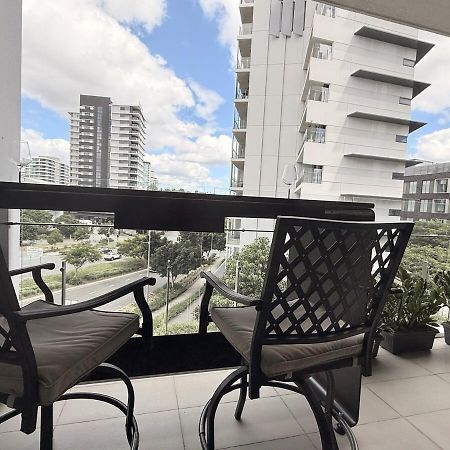 Noir Reverie - Designer Home By The River, Free Carpark, Gym & Pool Brisbane Zewnętrze zdjęcie