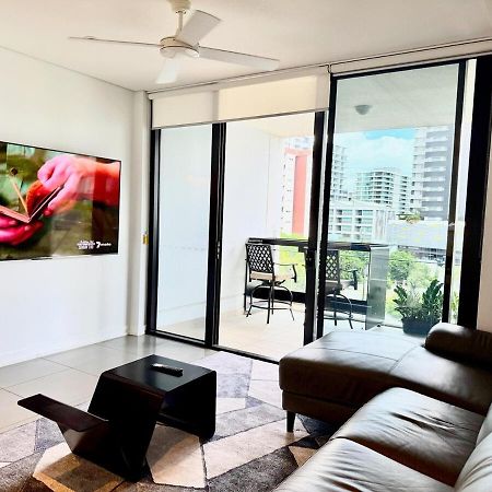 Noir Reverie - Designer Home By The River, Free Carpark, Gym & Pool Brisbane Zewnętrze zdjęcie