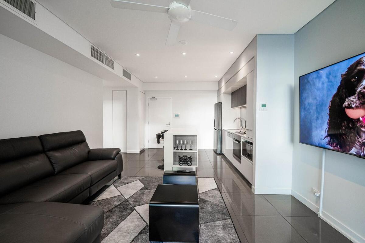 Noir Reverie - Designer Home By The River, Free Carpark, Gym & Pool Brisbane Zewnętrze zdjęcie